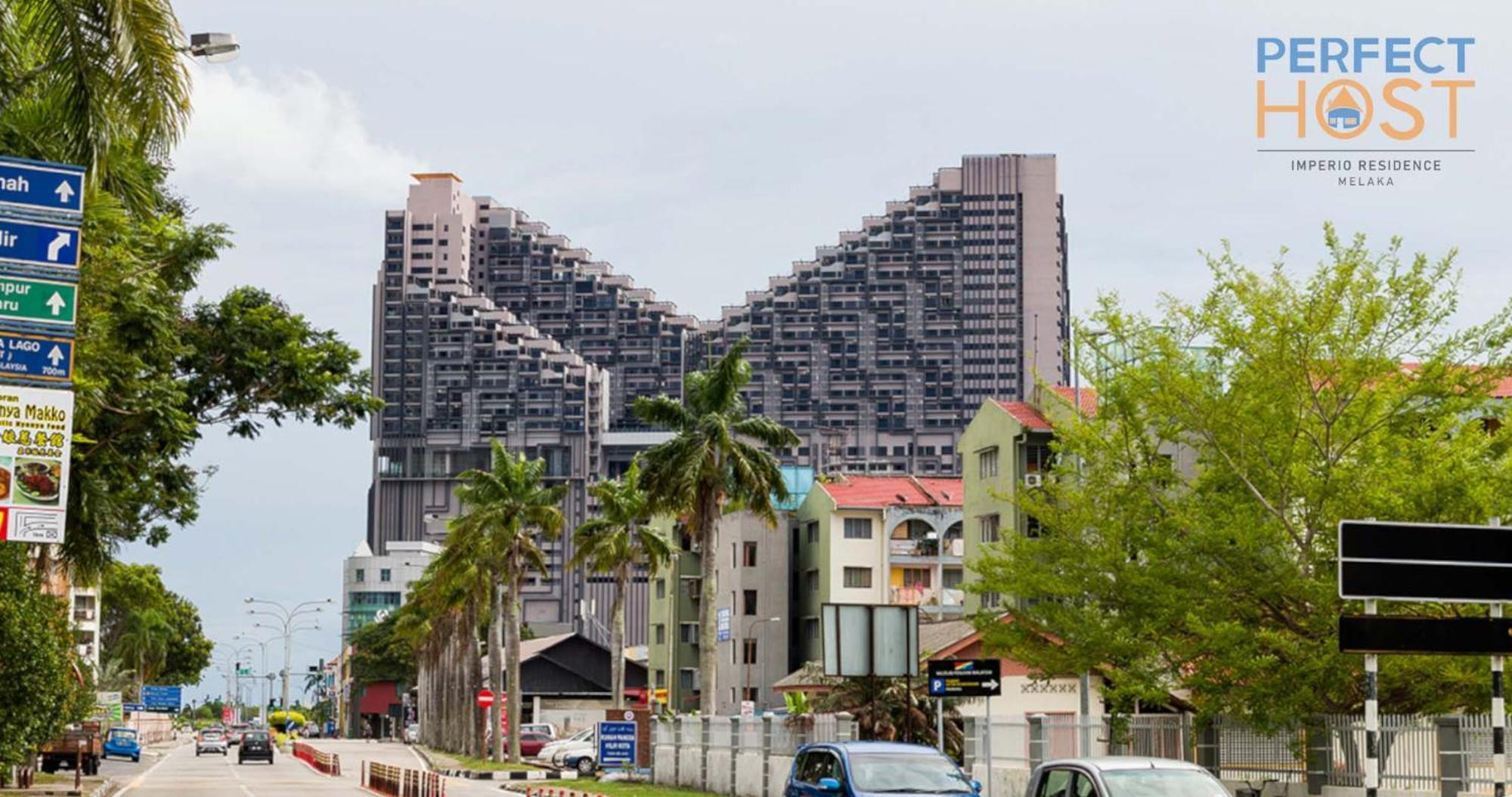 Malacca Imperio Residence Seafront By Perfect Host מראה חיצוני תמונה