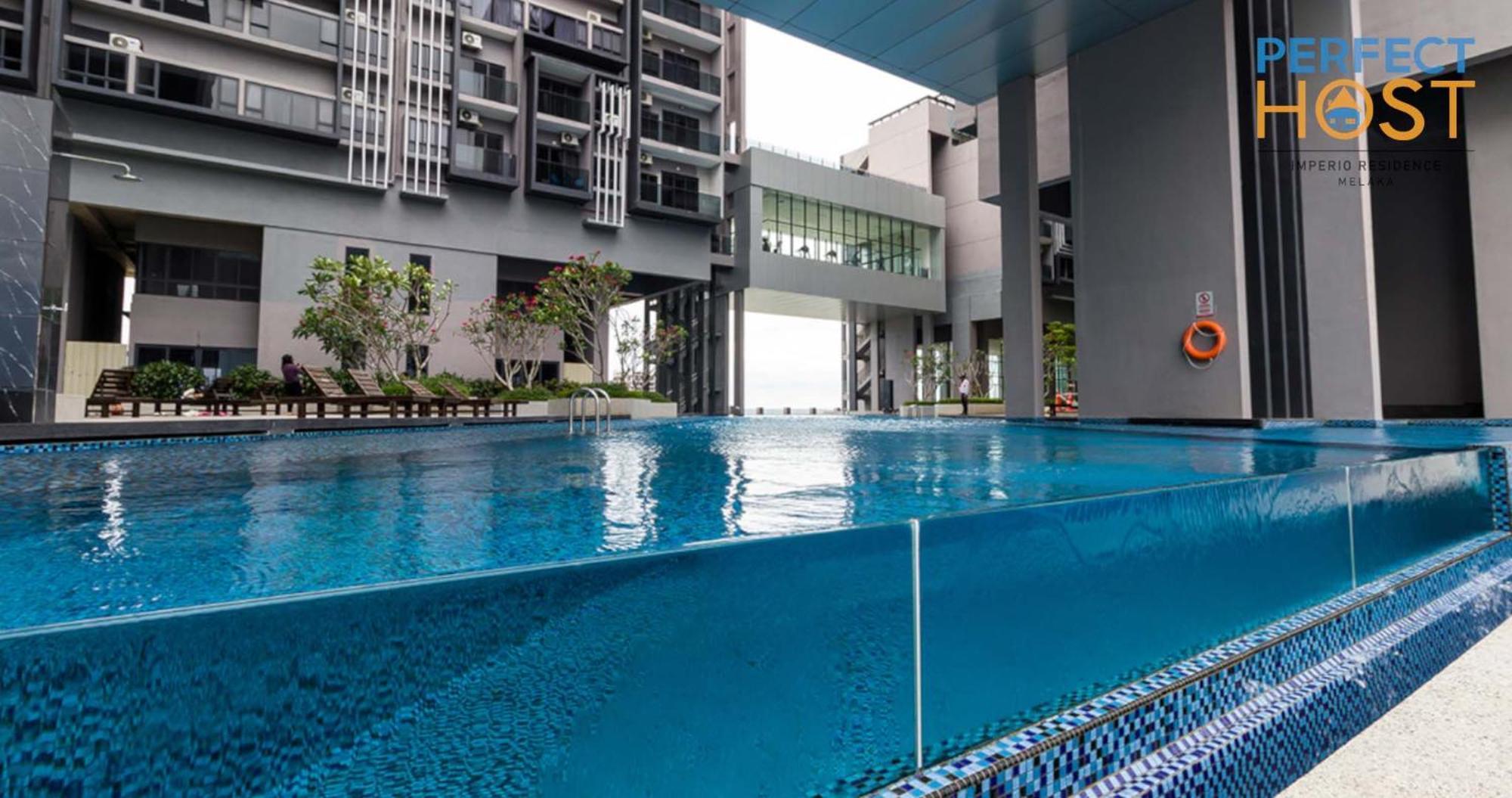 Malacca Imperio Residence Seafront By Perfect Host מראה חיצוני תמונה