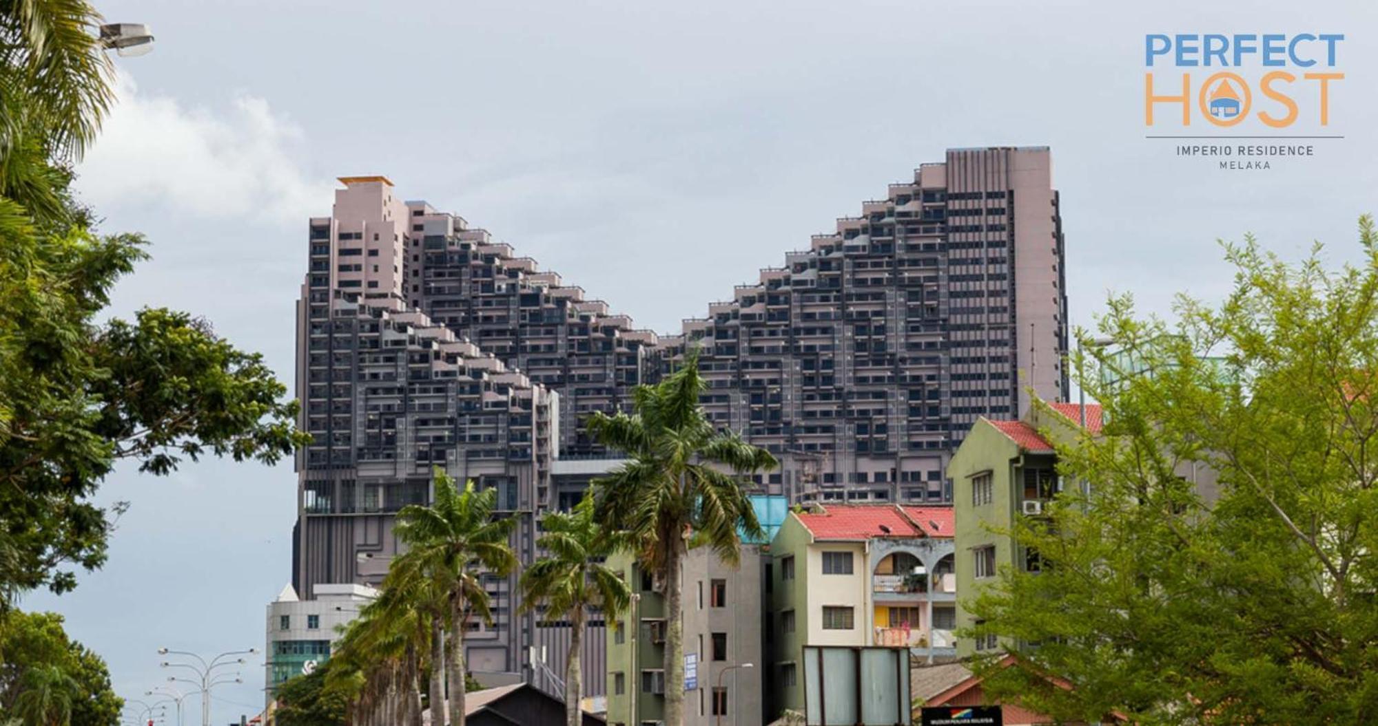 Malacca Imperio Residence Seafront By Perfect Host מראה חיצוני תמונה