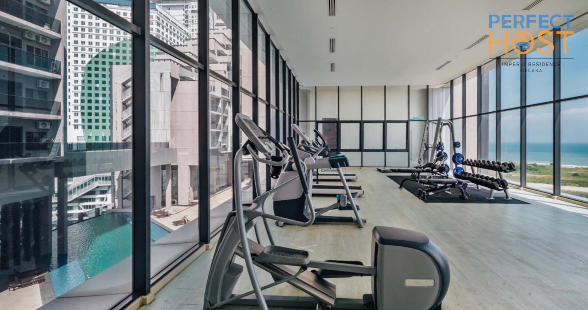 Malacca Imperio Residence Seafront By Perfect Host מראה חיצוני תמונה
