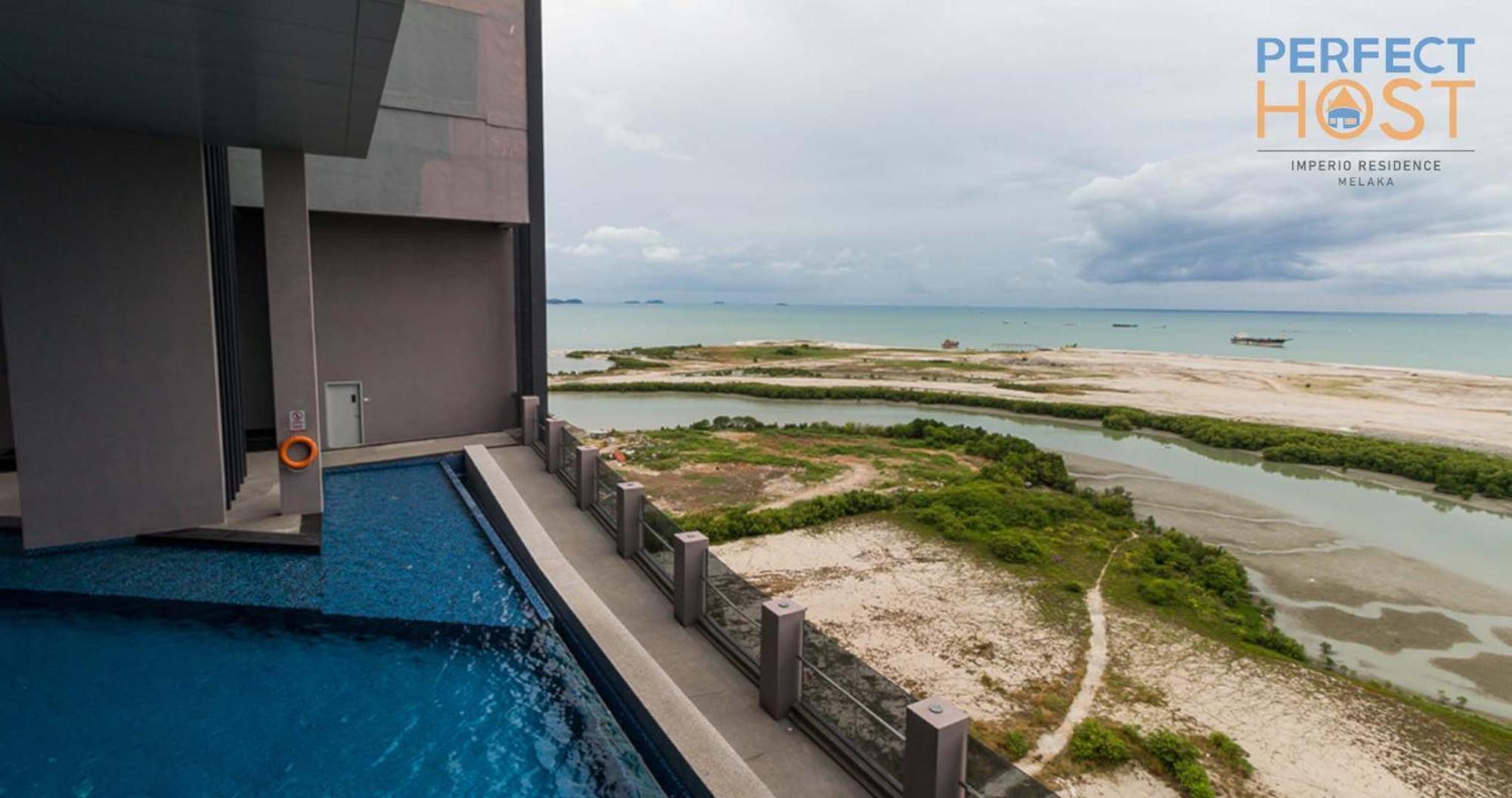 Malacca Imperio Residence Seafront By Perfect Host מראה חיצוני תמונה